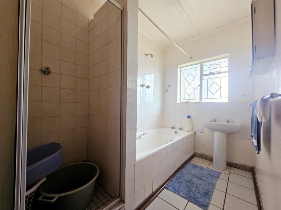 4 Bedroom Property for Sale in Ladybrand Free State
